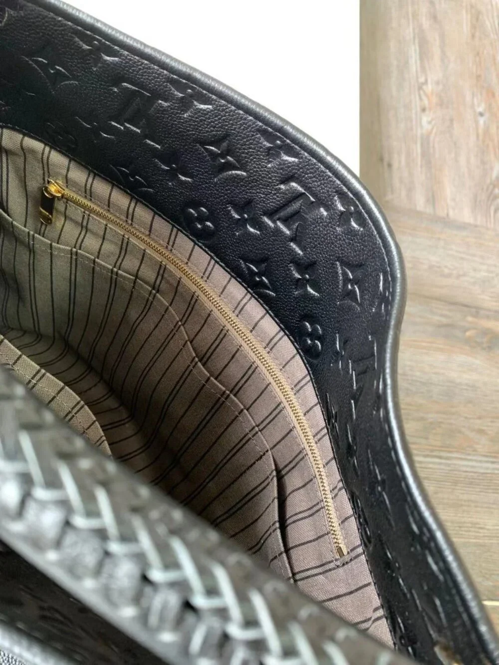 💎✨Louis Vuitton Artsy MM cow leather handheld tote bag - Picture 7 of 8